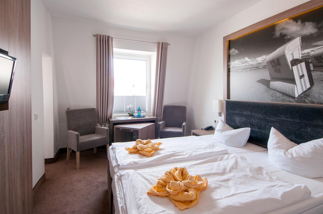 Villa Auszeit Hotel Garni ゼーバート・ヘリングスドルフ エクステリア 写真