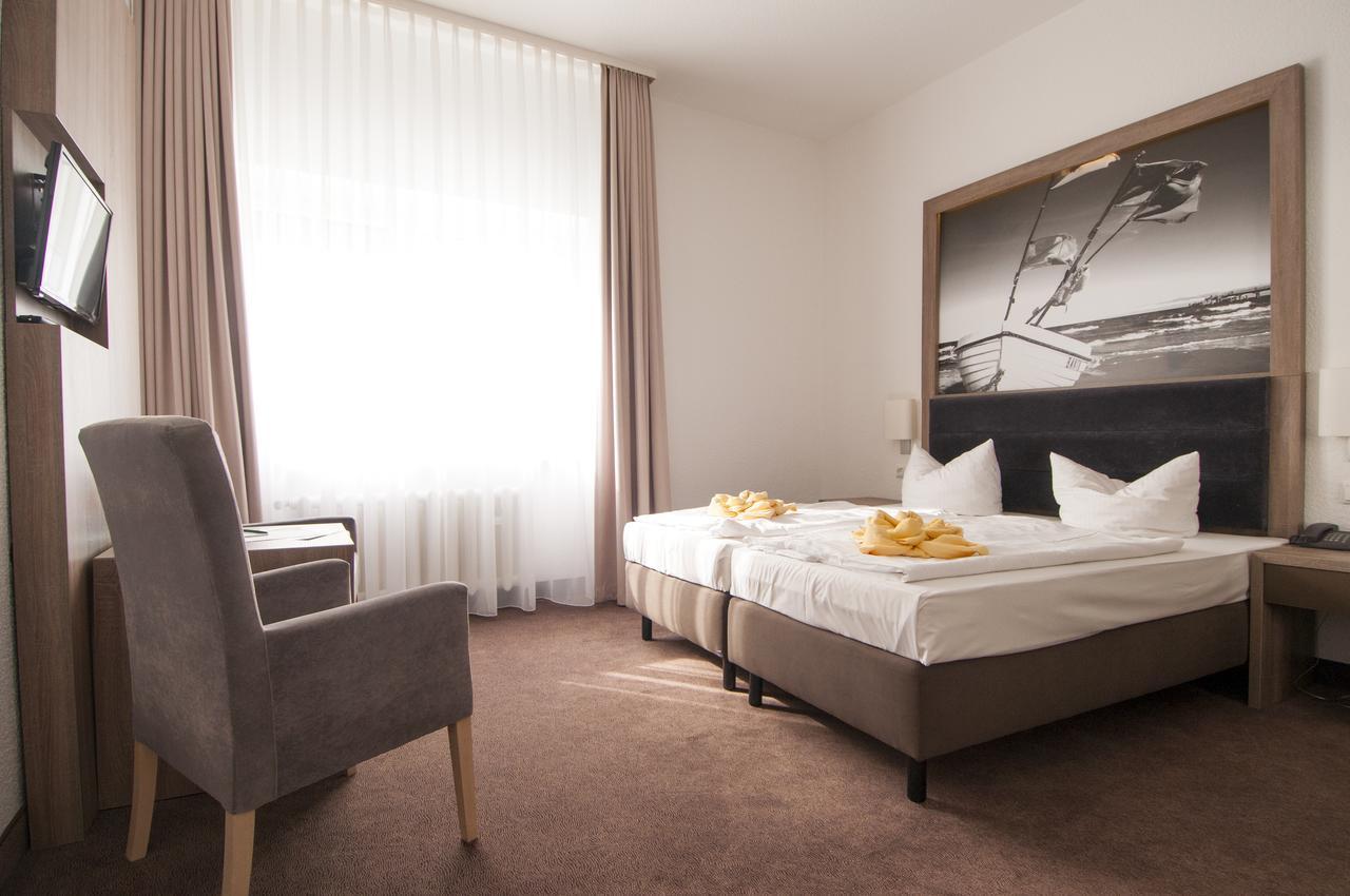 Villa Auszeit Hotel Garni ゼーバート・ヘリングスドルフ エクステリア 写真