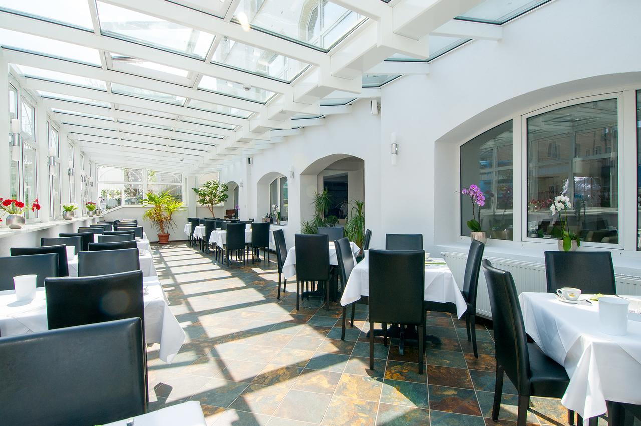 Villa Auszeit Hotel Garni ゼーバート・ヘリングスドルフ エクステリア 写真